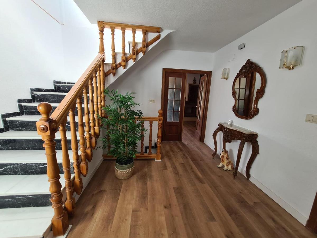 Villa De La Acacia Gojar Exteriör bild