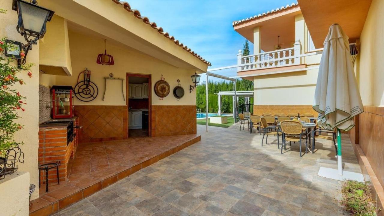 Villa De La Acacia Gojar Exteriör bild